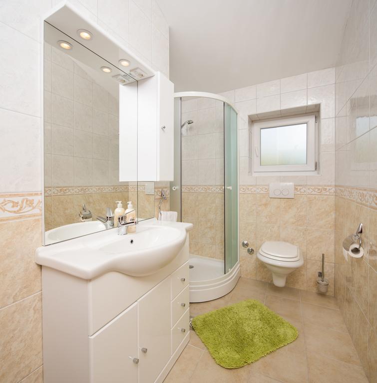 Apartments Leon Подстрана Номер фото
