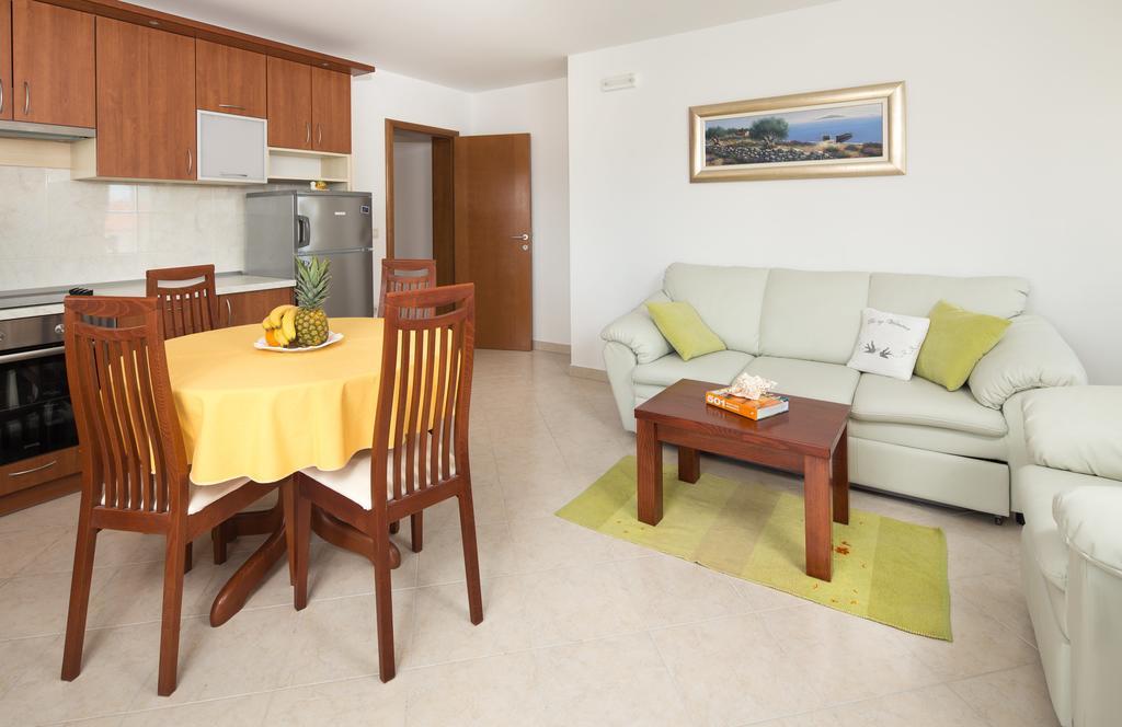 Apartments Leon Подстрана Номер фото