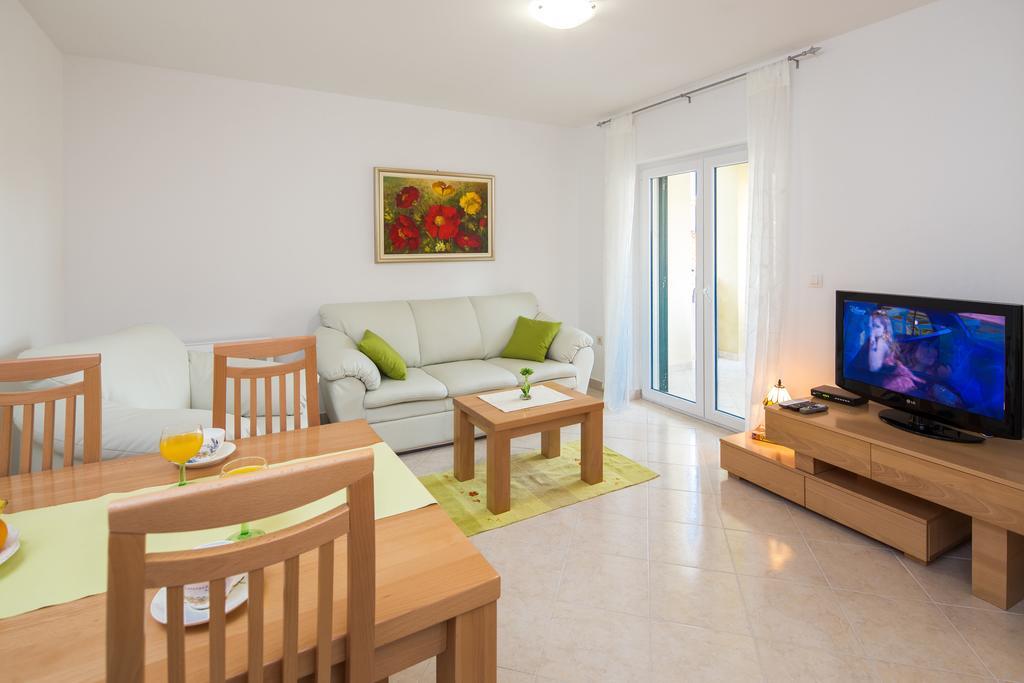 Apartments Leon Подстрана Номер фото