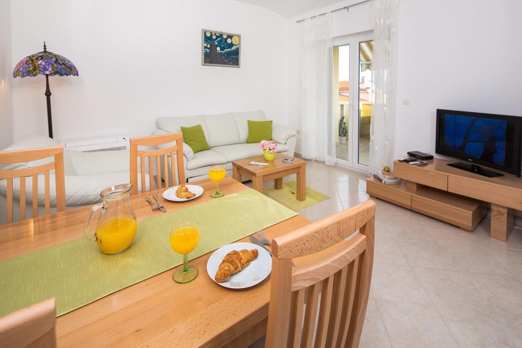 Apartments Leon Подстрана Номер фото