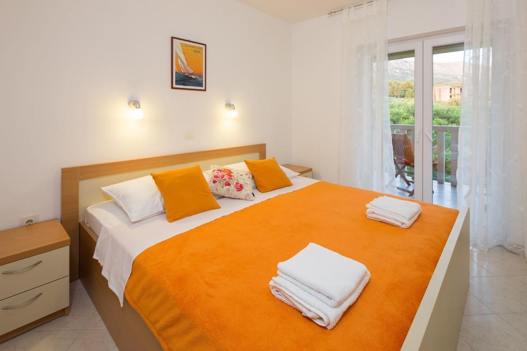 Apartments Leon Подстрана Номер фото