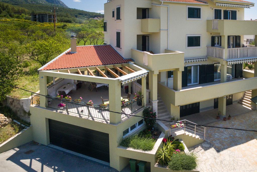 Apartments Leon Подстрана Екстер'єр фото