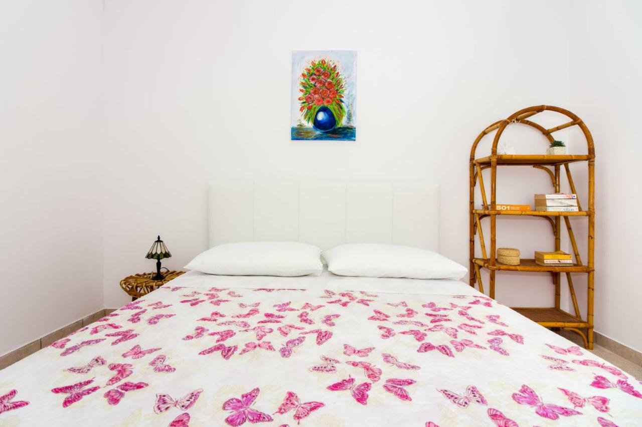 Apartments Leon Подстрана Екстер'єр фото
